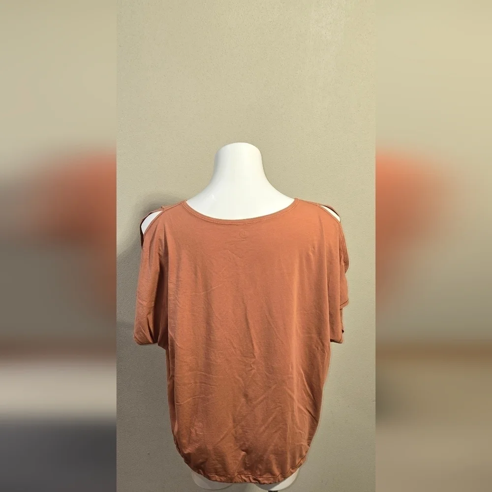 Lululemon Renew the Day Short Sleeve  Canyon Rock